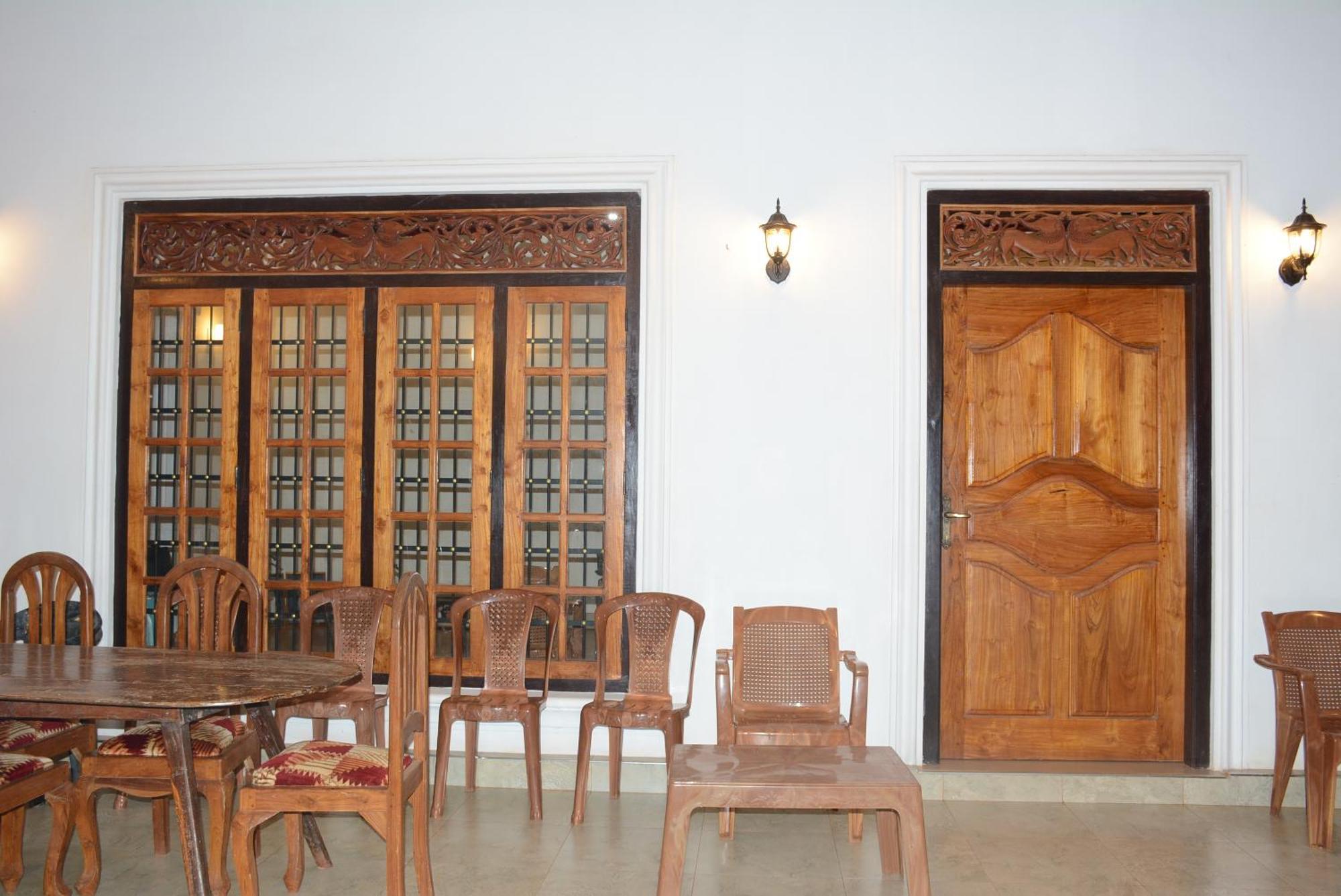 First House Mihintale Hotel Ngoại thất bức ảnh