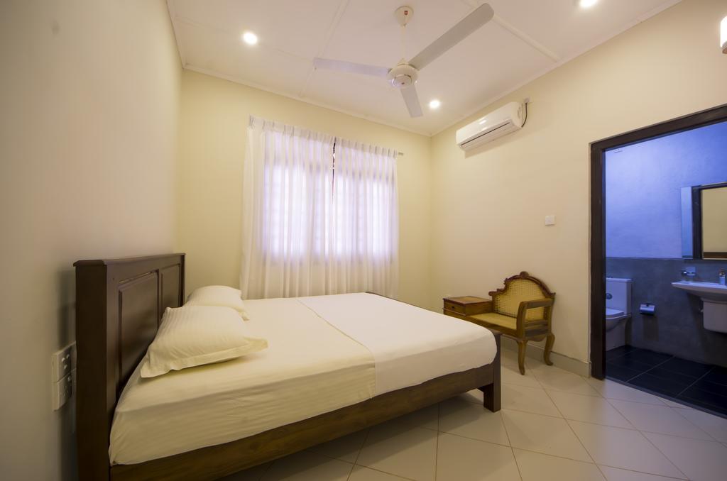 First House Mihintale Hotel Ngoại thất bức ảnh